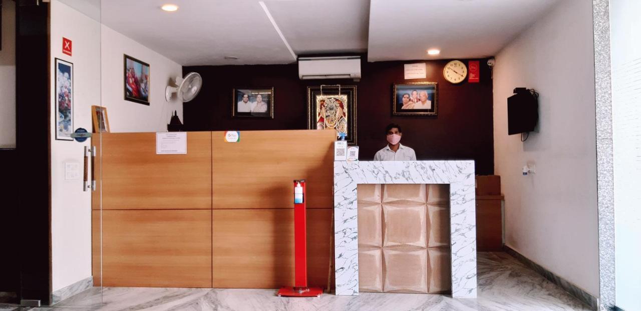 Hotel Sar Kamla Dham Skd Vrindavan Fully Vaccinated Staff Esterno foto